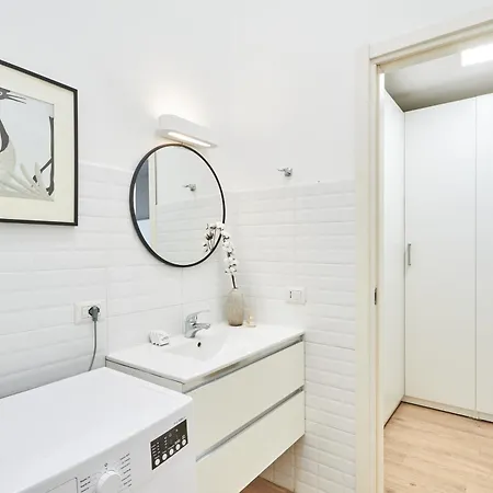 Spacious Flat Close To Fondazione Prada & Metro Milan Exterior photo
