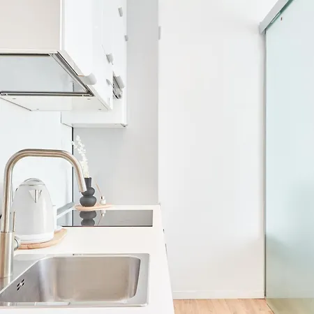 Spacious Flat Close To Fondazione Prada & Metro Milan Exterior photo